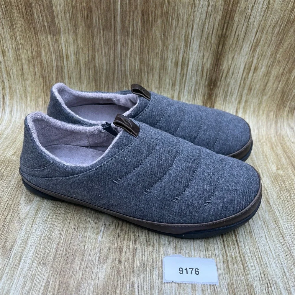 OluKai Mahana Slippers Men's Size‎ 9 Gray Quilted Textile Leather Slip On Shoes